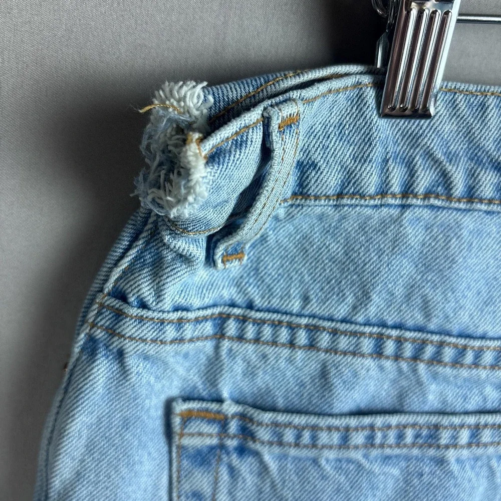 Levis frayed cut